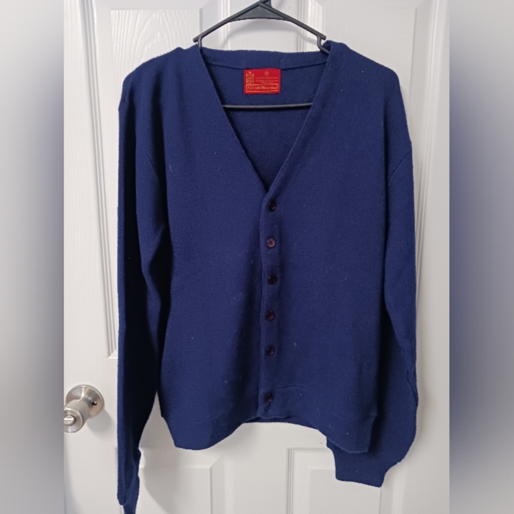 Sears kings road sweater ( vintage mens) size Medium